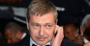 Собственикът на Монако готви чистка 