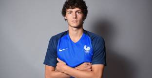 Четири клуба се интересуват от Павар, Тотнъм е най-близо до играча 