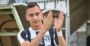 Разтрогнал с Локо Пловдив заинтригува клубове от няколко държави 