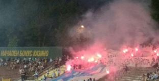 Фен на Дунав Русе влезе зад решетките 