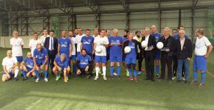 Левски се включи в демонстративен мач - Заедно срещу рака на простатата (видео)