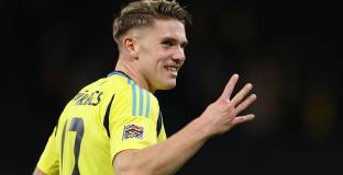 Ман Юнайтед отправи запитване за Гьокереш