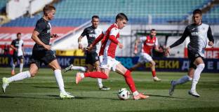 Шопов: Знам, че това е тежък период, но утре имаме много важен мач