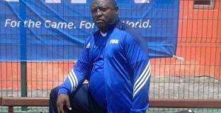 Арестуваха президента на футболната лига на Габон 