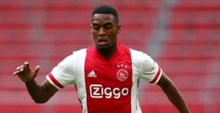 Ман Юнайтед следи Гравенберх