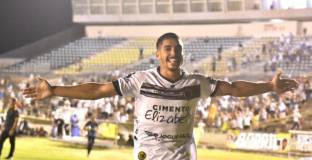 Левски все още не може да подпише с Велтон 