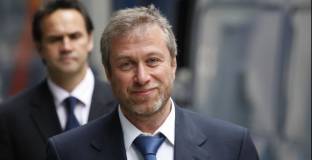 Абрамович е готов за два големи трансфера