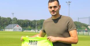 Лудогороец се интересува от френски вратар