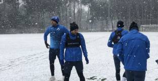 Левски започна подготовката без трима