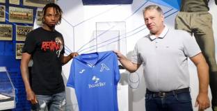 Левски предлага нов договор на Жереми Петрис