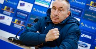 Астана възнамерява да върне Станимир Стоилов 
