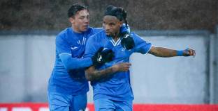 Агентите на Петрис ще проведат финални разговори за договора му