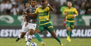 Основна трансферна цел на Левски се колебае и още няма отговор