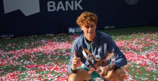 Синер се раздели с физиотерапевта си 