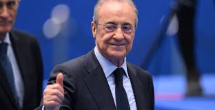 Перес иска двама, за да изгради новия „Галактикос”