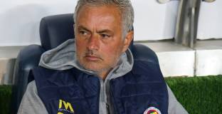 Моуриньо подкрепи Аморим и Сър Ратлиф 