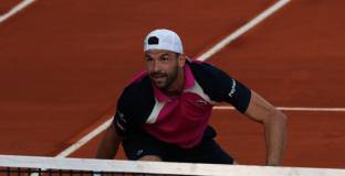 Ясно е кога ще се доиграе срещата на Гришо