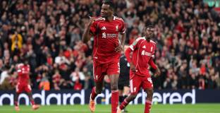 Слот вярва в сработането между Салах и Исак