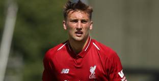 Уест Хем се интересува от двама защитника на Ливърпул