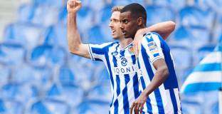 Реал Сосиедад продължи с Исак