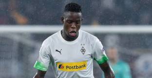 Ман Юнайтед се връща за Закария? 