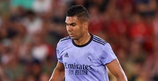   Карагър: Каква е стратегията на Ман Юнайтед?