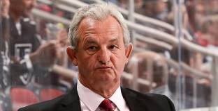 Калгари уволни Уорд