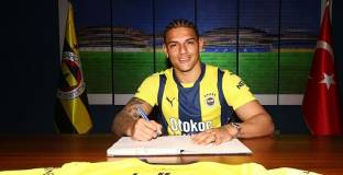 Фенербахче се подсили със защитник 