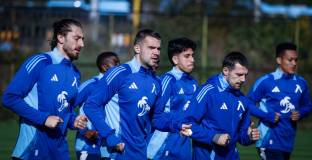 Левскарите излизат със специални екипи в днешния мач