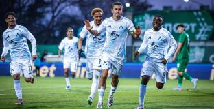 Голът на Георги Костадинов, освен важен, се оказа и юбилеен