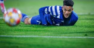 Цървена звезда разби Левски при дебюта на Хулио Веласкес