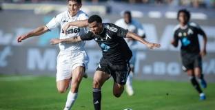 Левски представя отбора пред фенове с най-старото столично дерби