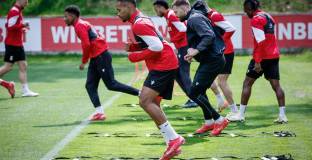 ЦСКА стартира подготовката за мача във Варна, двама от втория тим се включиха в заниманията