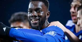 Левски пак не успя да се отърве от Асими Фадига