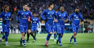 Левски пречупи Черно море и направи нова крачка към титлата (видео)