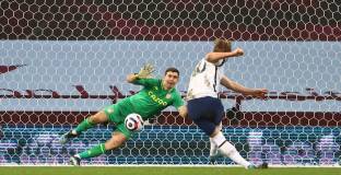 Тотнъм надви Астън Вила