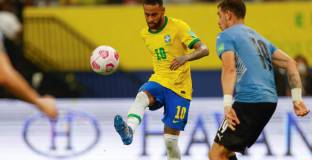 Бразилия се справи с Колумбия