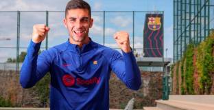 Астън Вила се интересува от Феран Торес