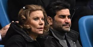 Стейвли е готова да купи дял в Тотнъм