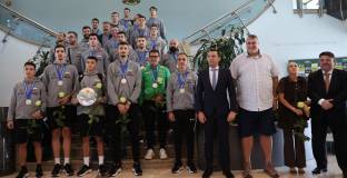 Посрещане по шампионски за волейболните ни герои