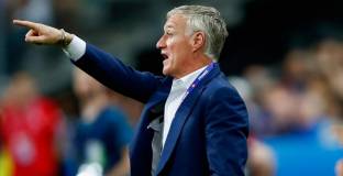 Дешан не планира да подава оставка