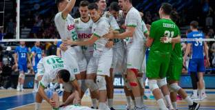 Борисов поздрави българските волейболисти 