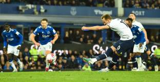 Евертън се върна до точка с Тотнъм