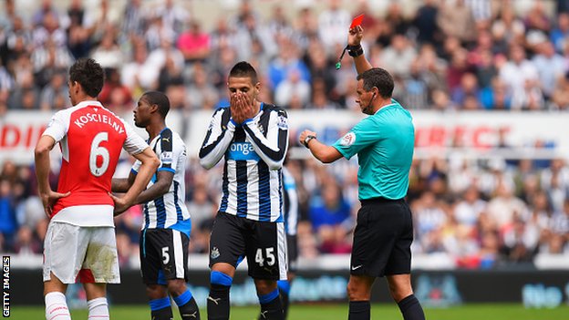 Нюкасъл - Арсенал 0:1 