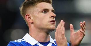  Нюкасъл се интересува от Барнс