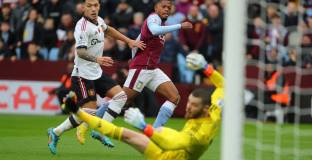 Астън Вила надигра Ман Юнайтед