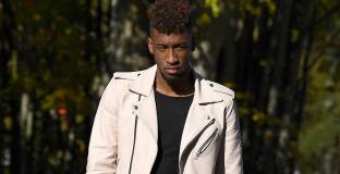 Коман потроши автомобила си в навечерието на Коледа