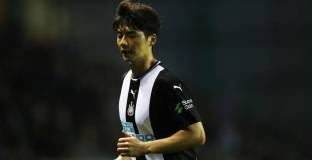 Бивш играч на Нюкасъл Юнайтед е обвинен в сексуално насилие