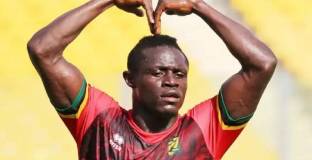 Футболист отказал секса заради кариерата си