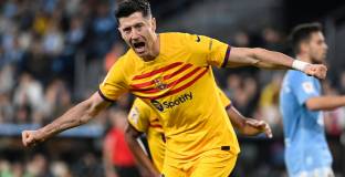 Наполи се добра до реми в първия мач срещу Барса